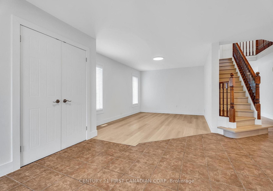 799-oakcrossing-road-london-north-ontario-x13710894