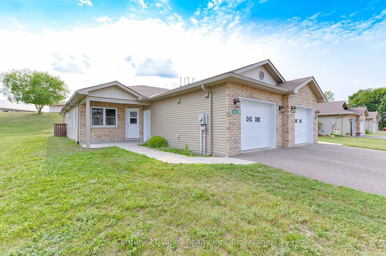 528b-wellington-street-bonnechere-valley-ontario-x13711016