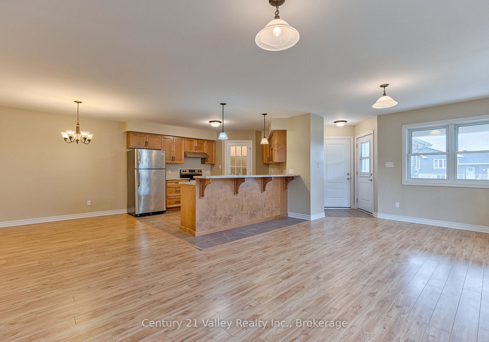 528b-wellington-street-bonnechere-valley-ontario-x13711016