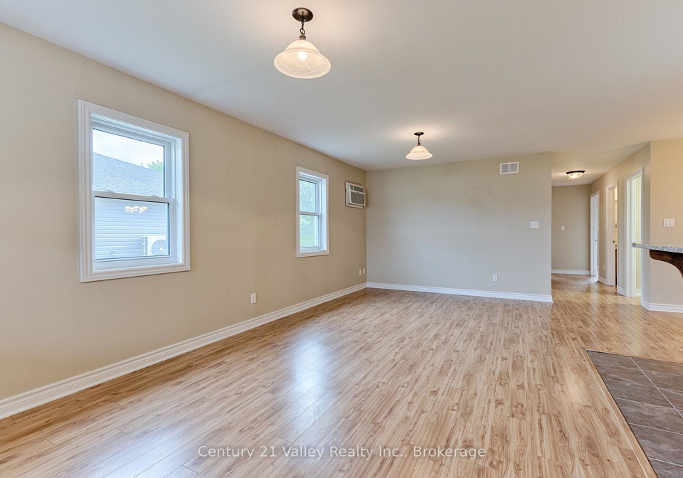 528b-wellington-street-bonnechere-valley-ontario-x13711016