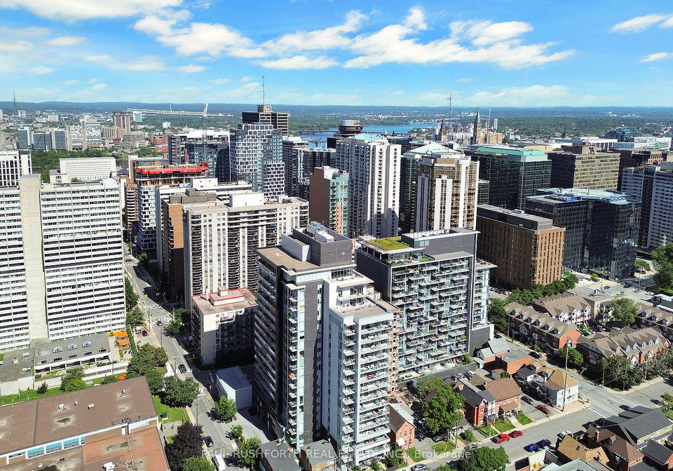 255-bay-street-ottawa-ontario-x13711088