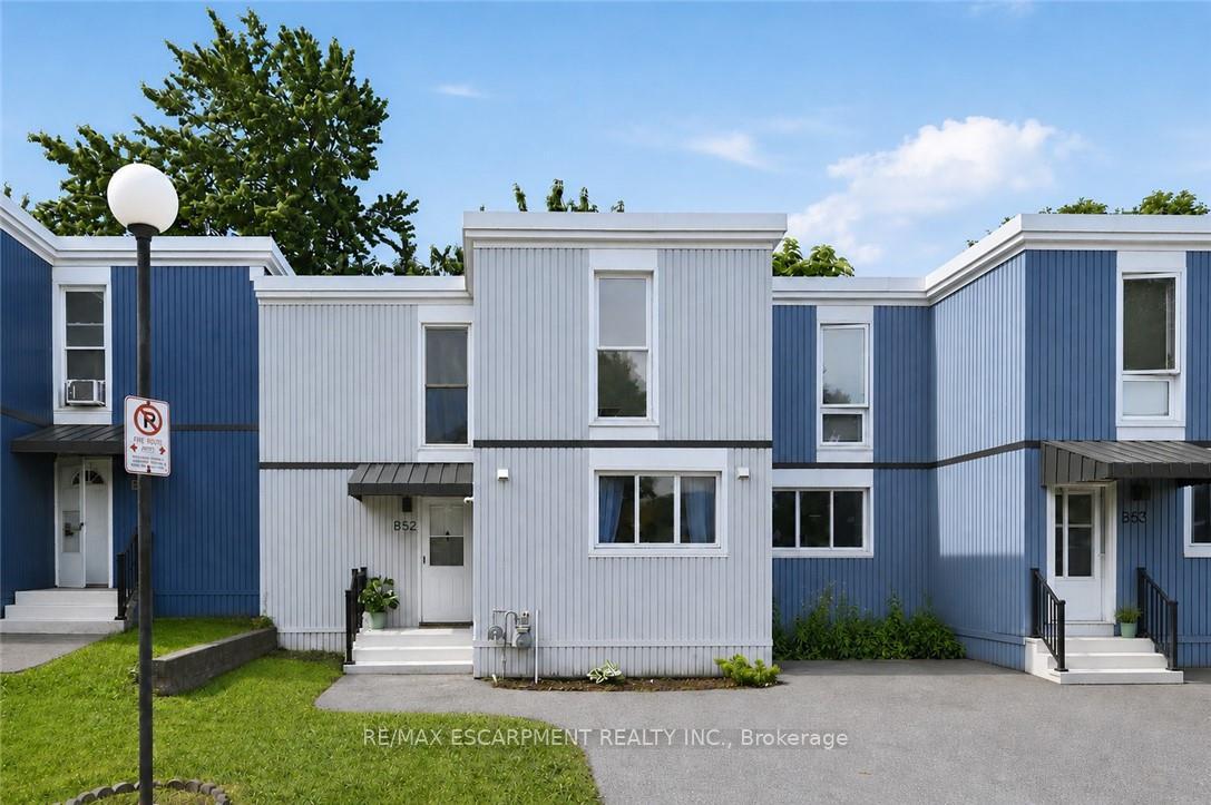 25-britten-close-hamilton-ontario-x13711116