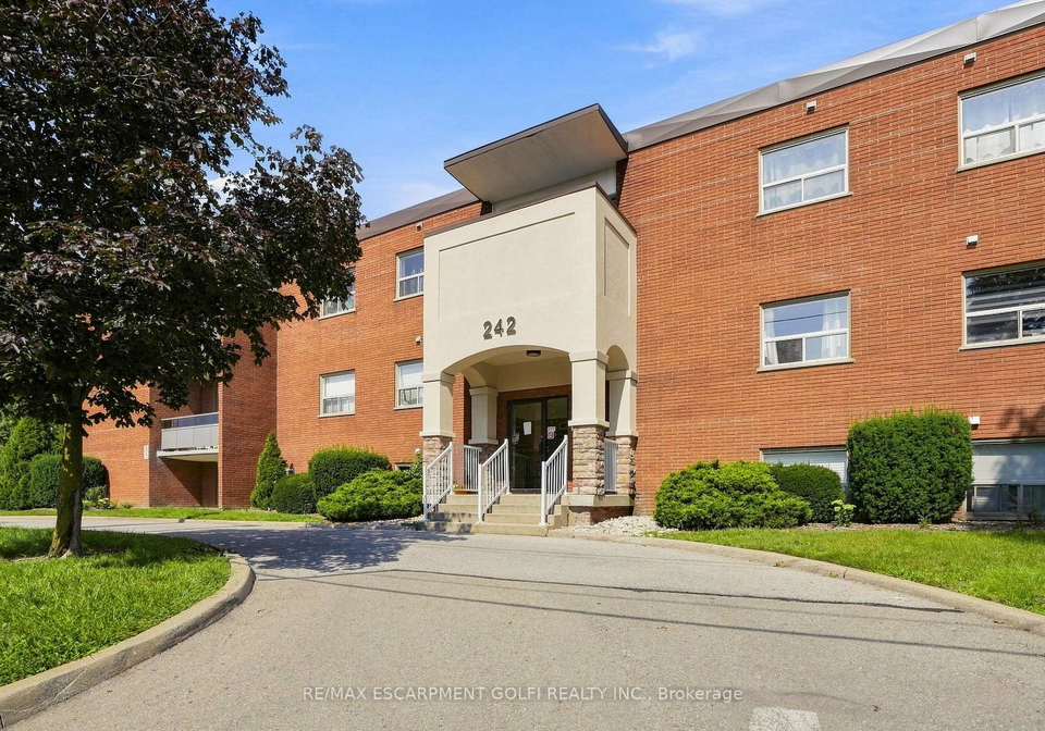 242-oakdale-avenue-st-catharines-ontario-x13711236
