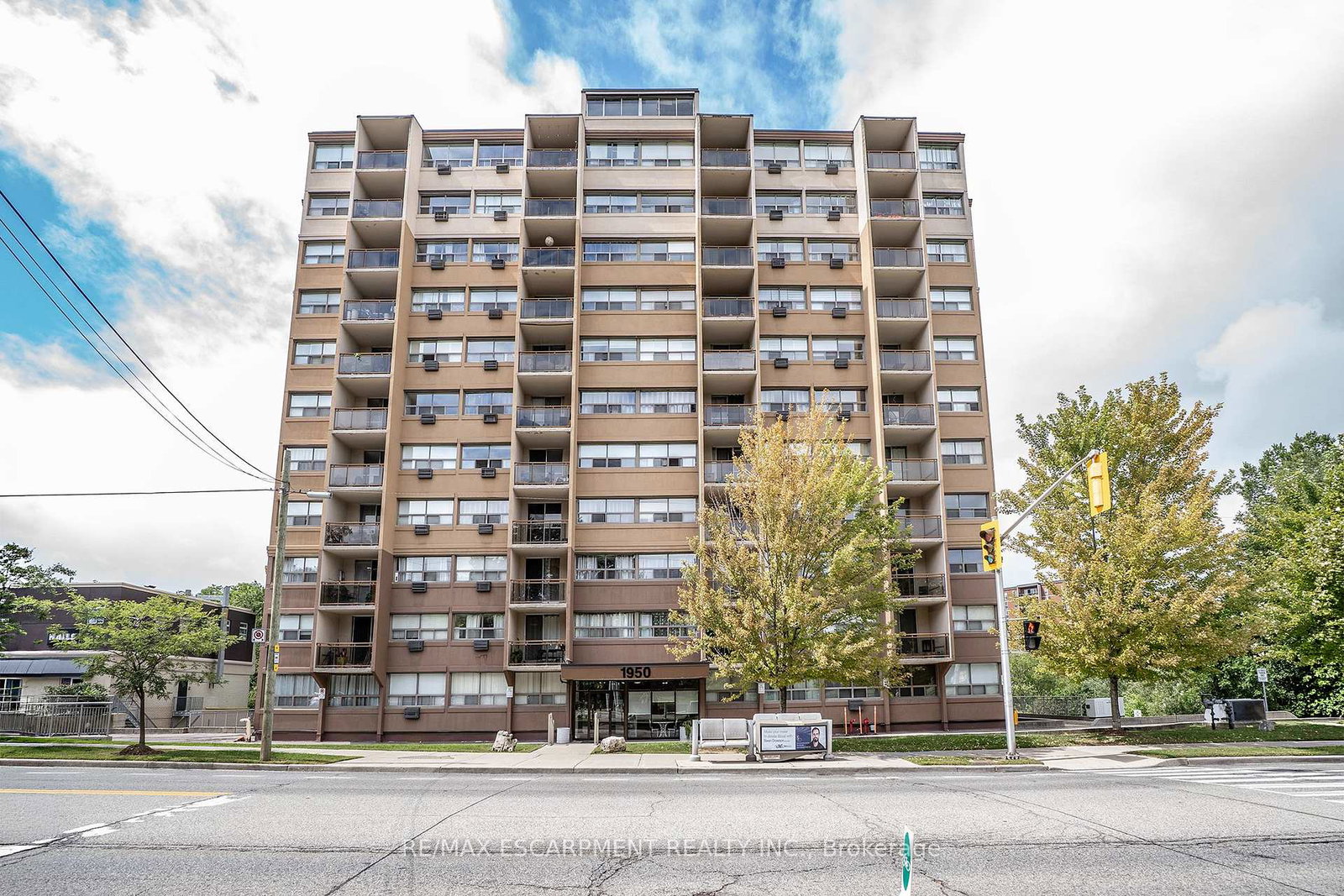 1950-main-street-w-hamilton-ontario-x13711404