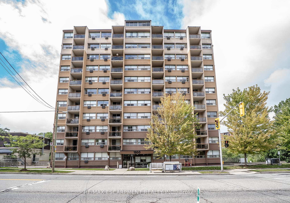 1950-main-street-w-hamilton-ontario-x13711404