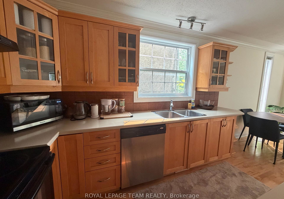 48-ella-street-ottawa-ontario-x13711484