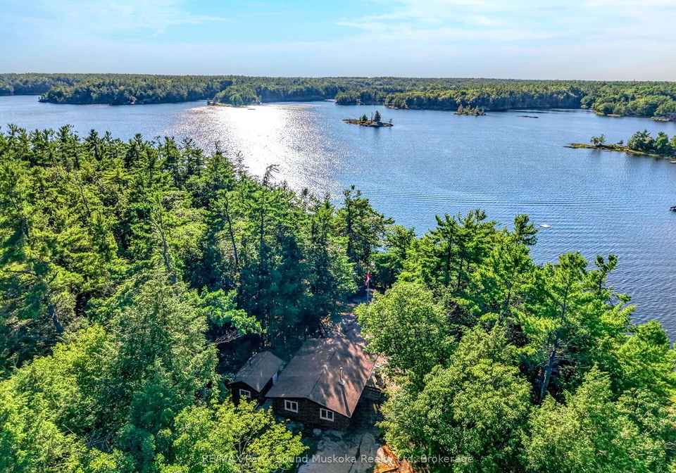 456-georgian-bay-water-the-archipelago-ontario-x13711566