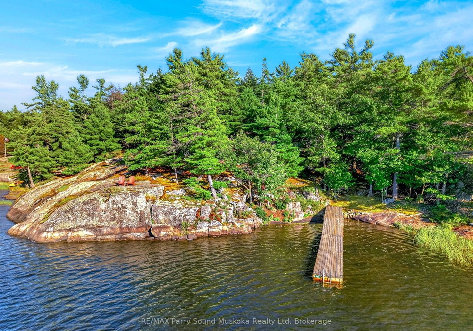 456-georgian-bay-water-the-archipelago-ontario-x13711566