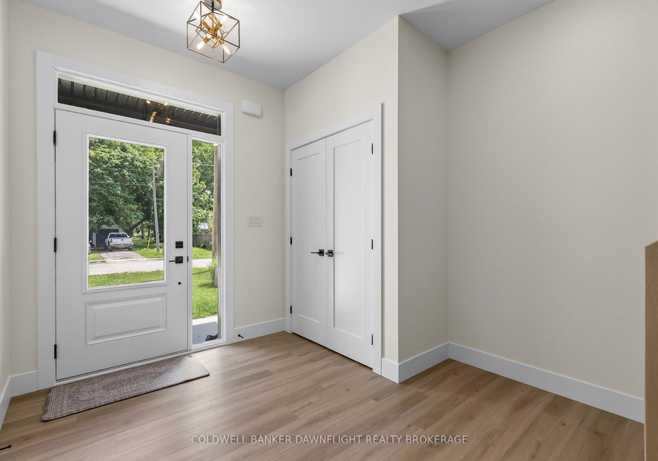 119-james-street-north-middlesex-ontario-x13711720