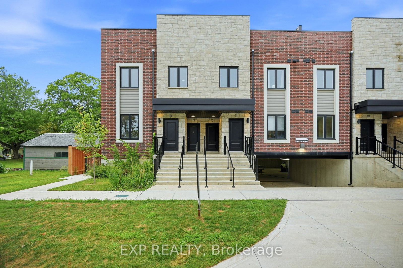 2-slessor-boulevard-grimsby-ontario-x13712130