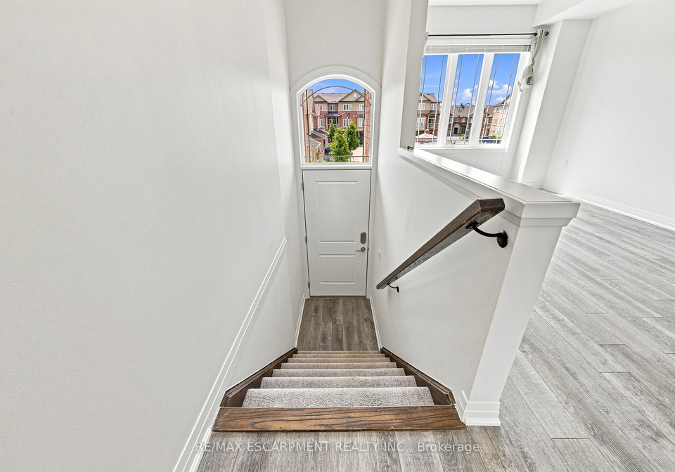 94-laguna-village-crescent-hamilton-ontario-x13712148