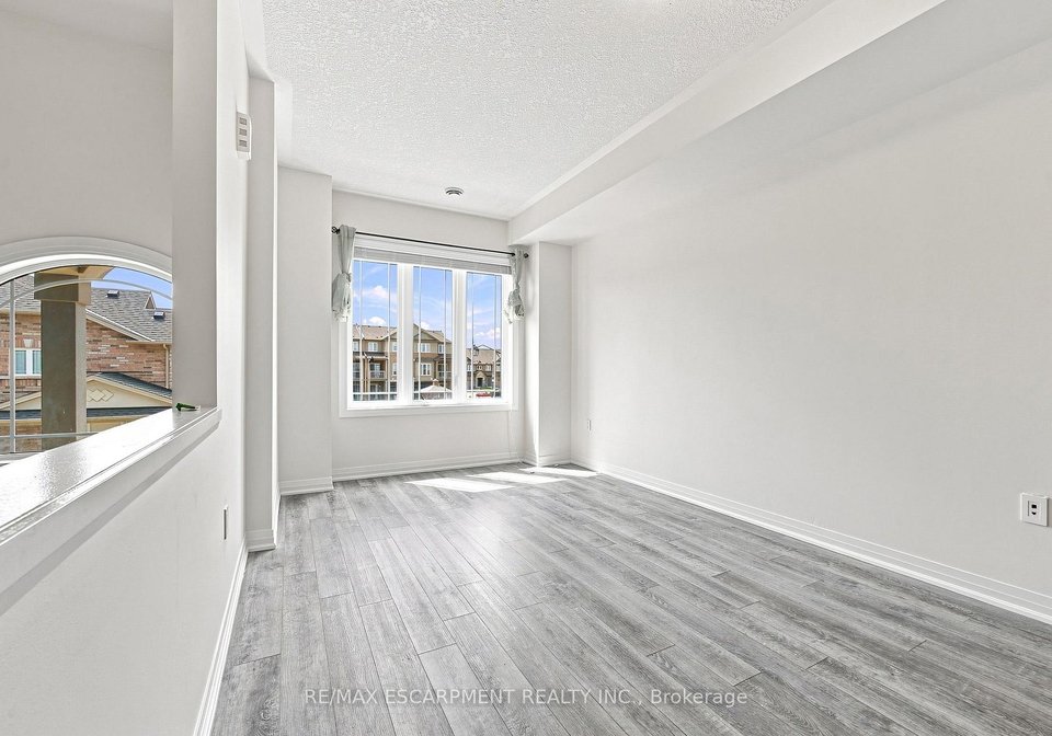 94-laguna-village-crescent-hamilton-ontario-x13712148