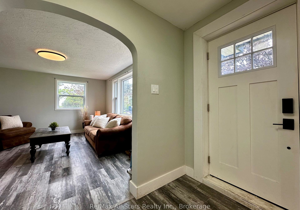 815-county-road-kawartha-lakes-ontario-x13712260