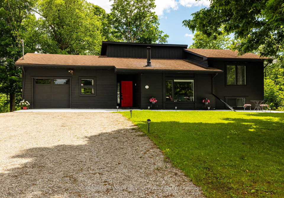 6779-roger-stevens-drive-montague-ontario-x13712418