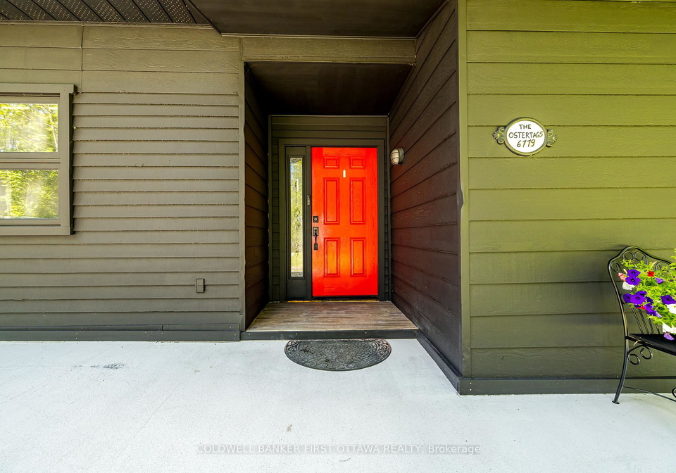 6779-roger-stevens-drive-montague-ontario-x13712418