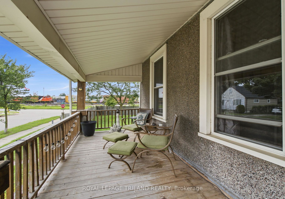 132-oak-street-london-east-ontario-x13712852