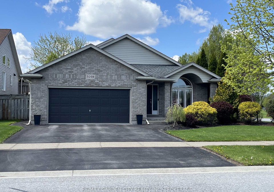 7059-parkside-road-niagara-falls-ontario-x13712882