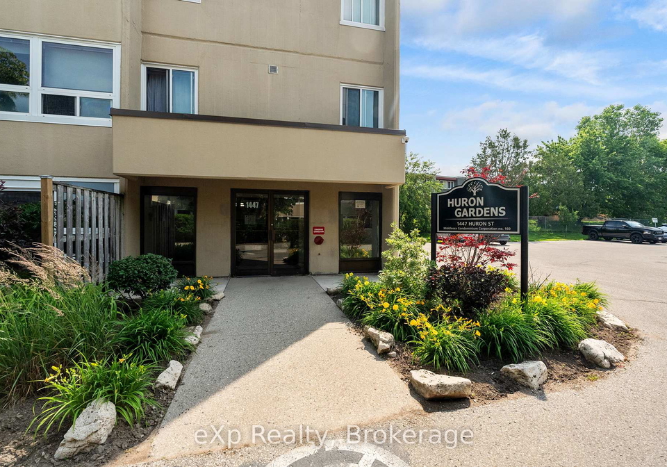 1447-huron-street-london-east-ontario-x13713070
