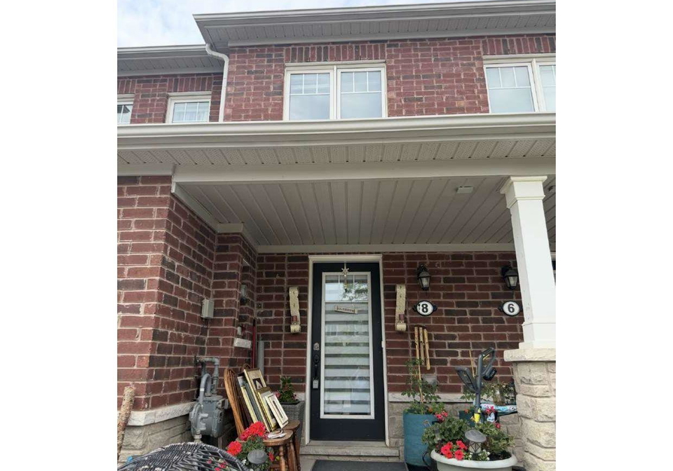 8-longboat-run-brantford-ontario-x13713220
