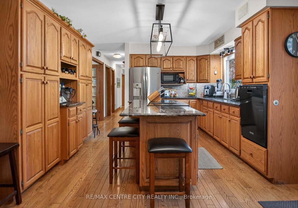 8982-yarmouth-centre-road-central-elgin-ontario-x13713418