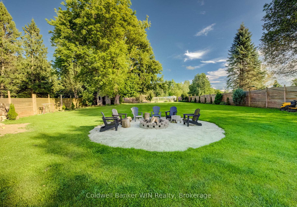 340-sligo-road-w-wellington-north-ontario-x13713432