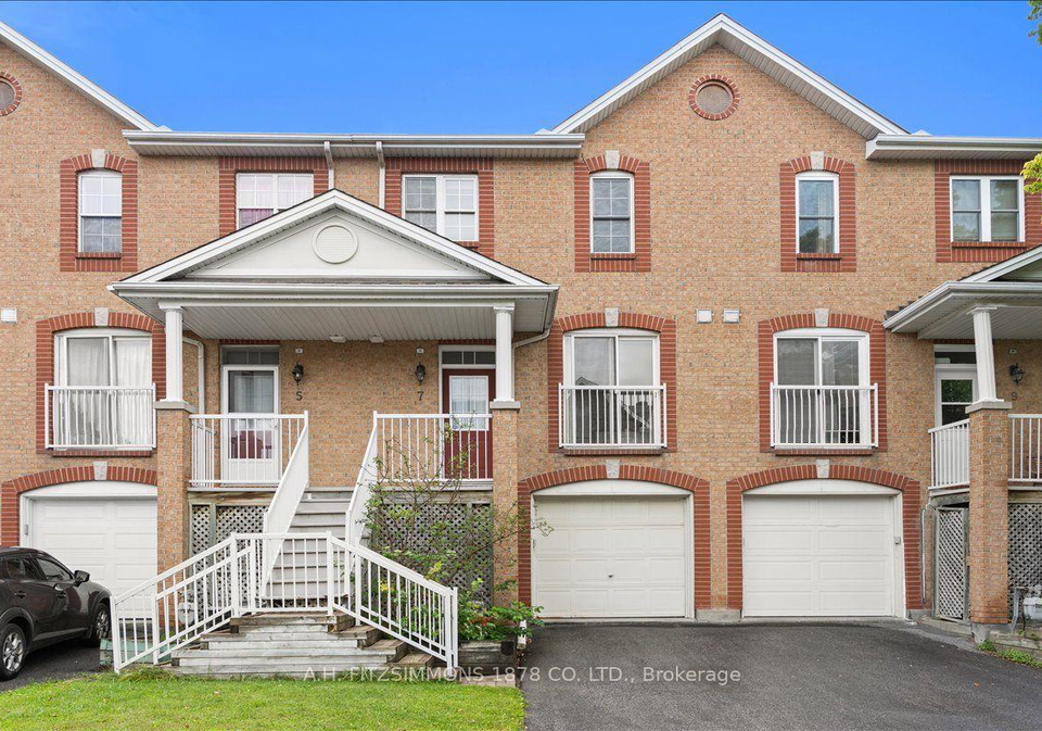 7-bellflower-private-ottawa-ontario-x13713598