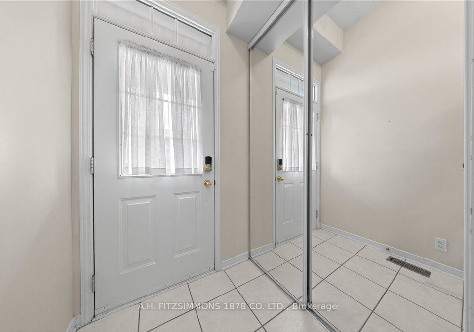 7-bellflower-private-ottawa-ontario-x13713598