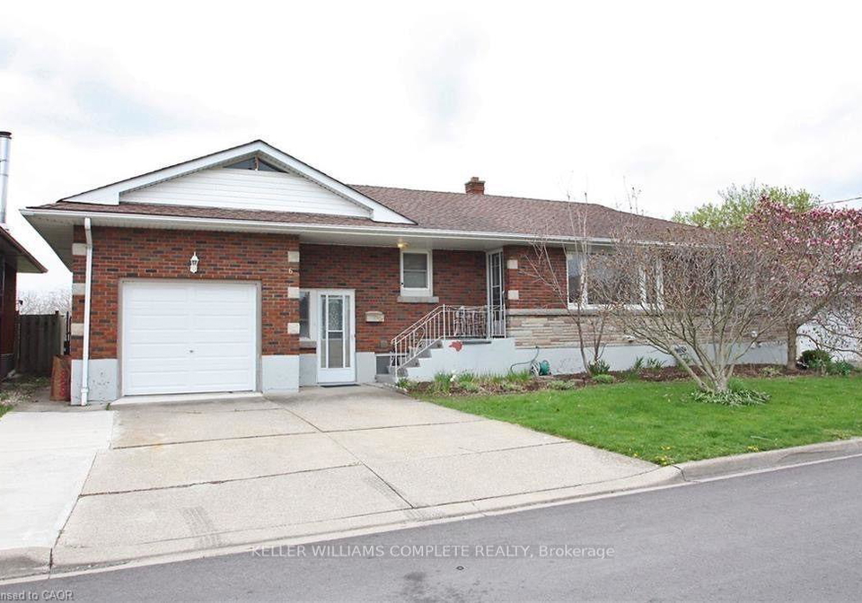 6-myrtle-avenue-st-catharines-ontario-x13713634