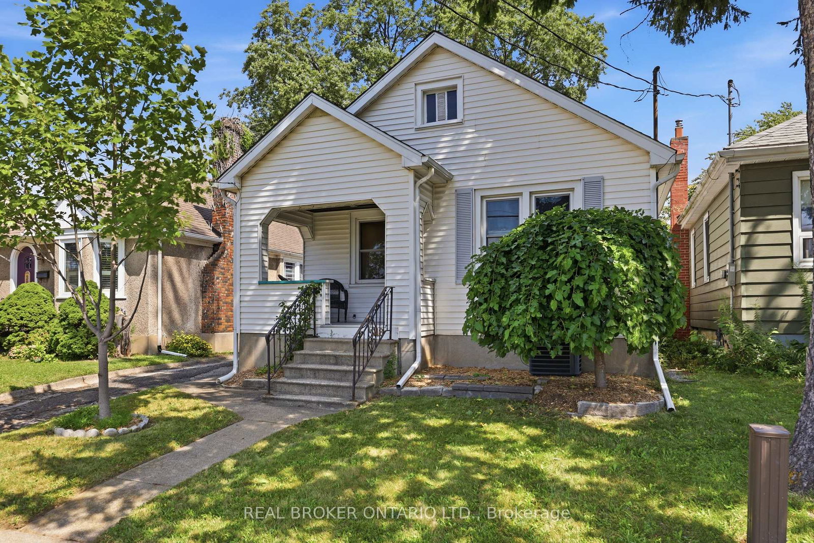 218-lake-street-st-catharines-ontario-x13713676