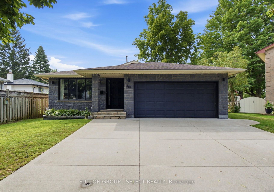 587-classic-court-london-east-ontario-x13713750