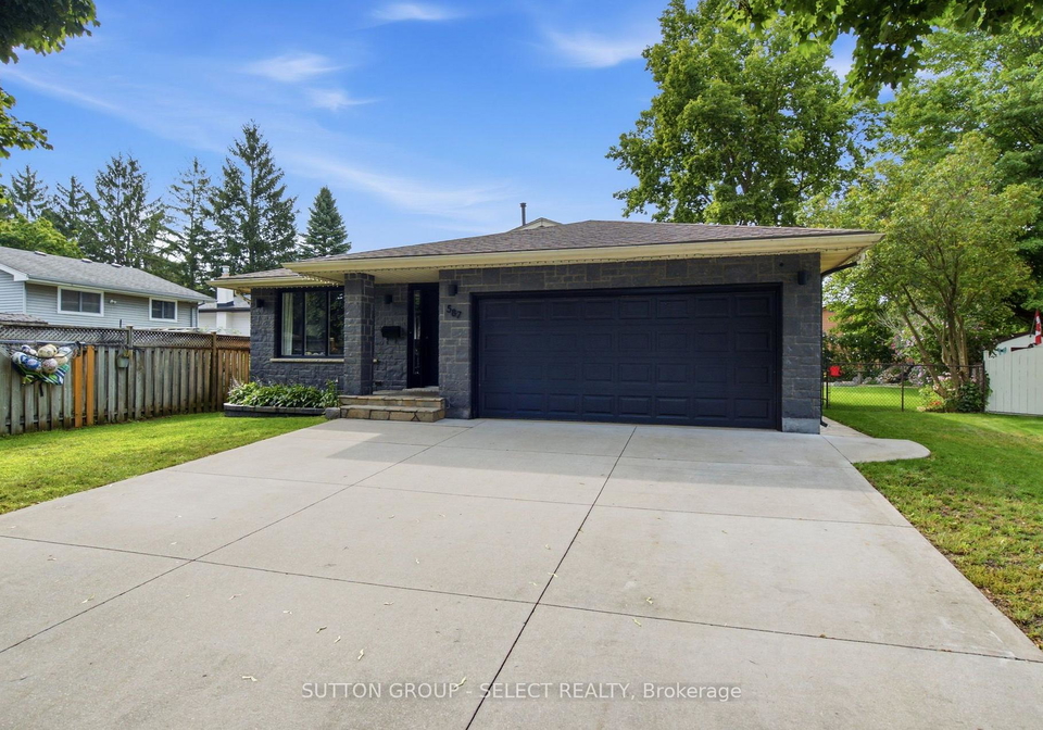 587-classic-court-london-east-ontario-x13713750