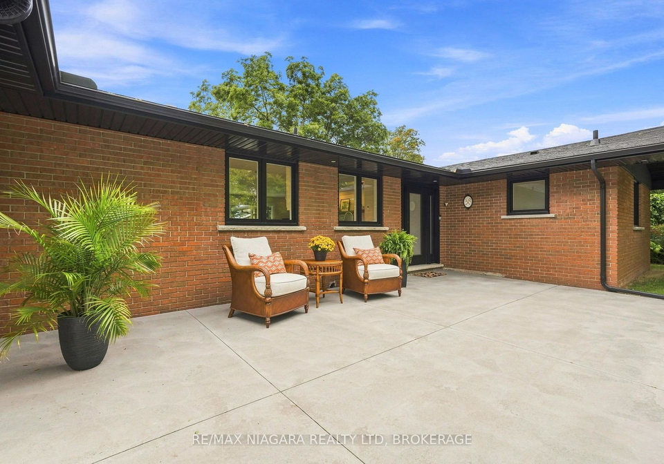 38-royal-henley-boulevard-st-catharines-ontario-x13713762