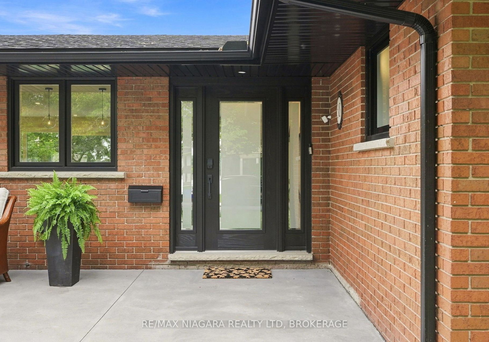 38-royal-henley-boulevard-st-catharines-ontario-x13713762