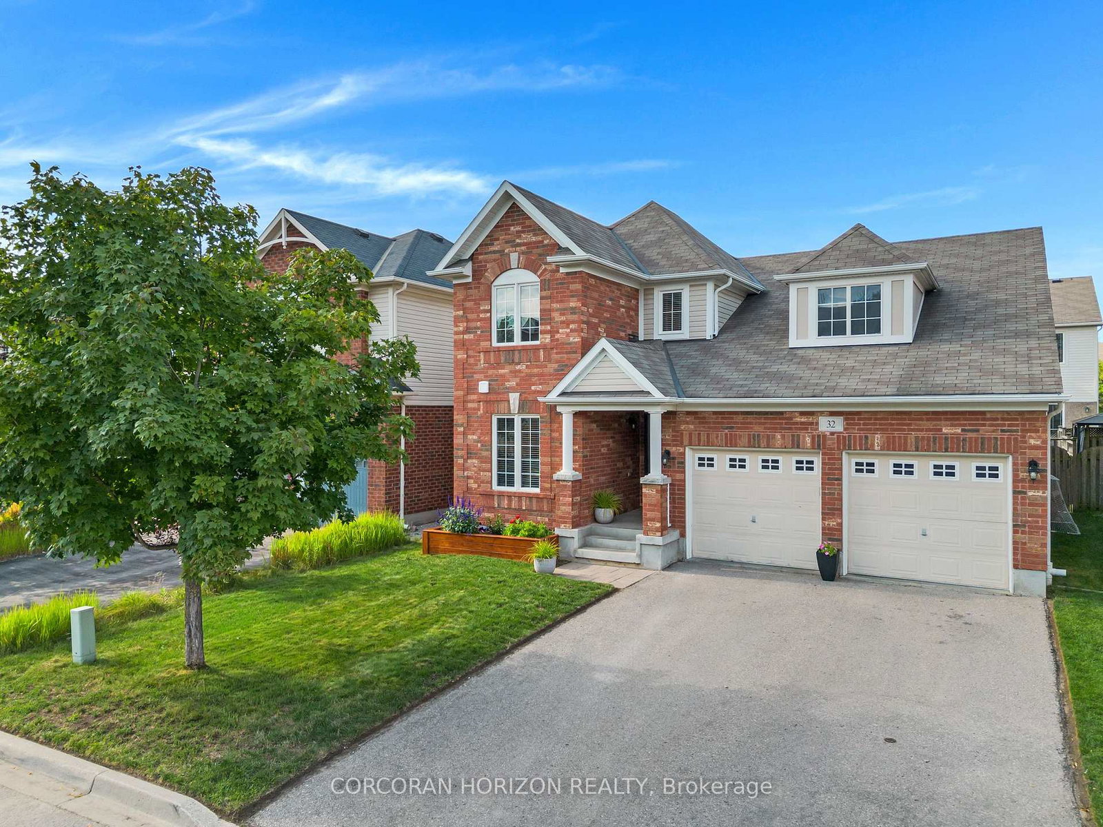 32-chase-crescent-cambridge-ontario-x13714286