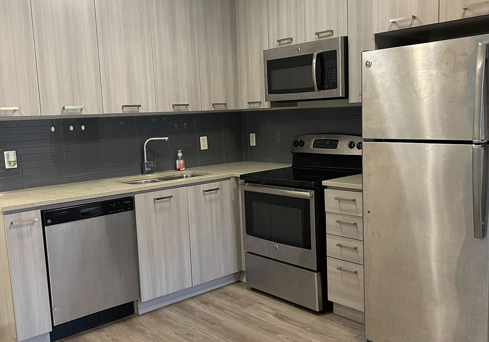 150-main-street-w-hamilton-ontario-x13714288