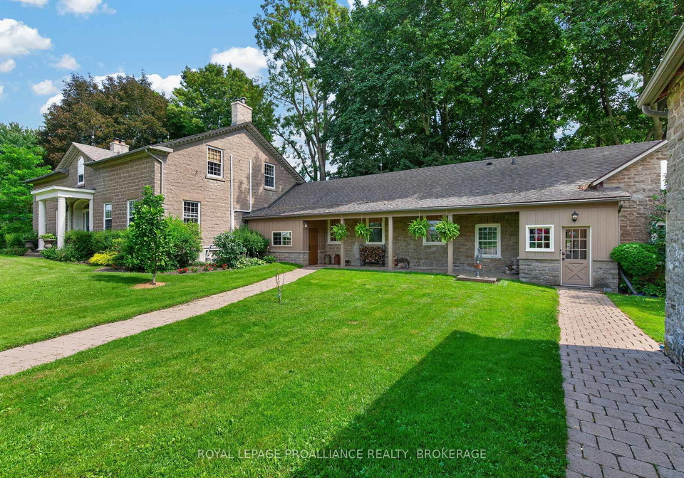 1105-county-road-2-augusta-ontario-x13714414
