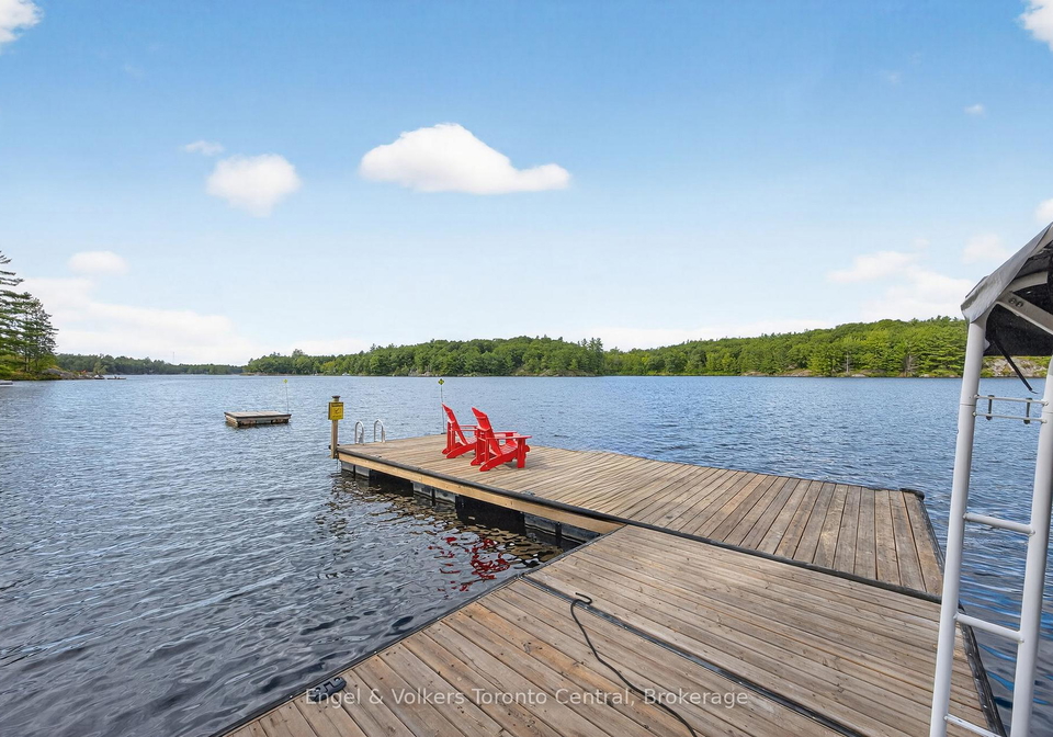 1042-amanda-lane-gravenhurst-ontario-x13714670