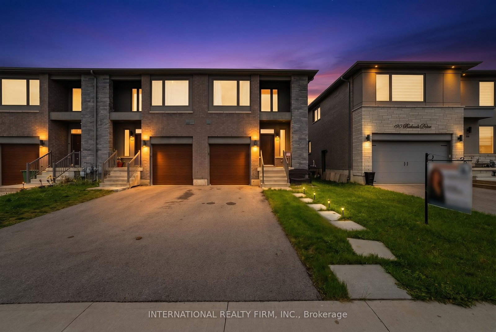 134-bedrock-drive-hamilton-ontario-x13714678
