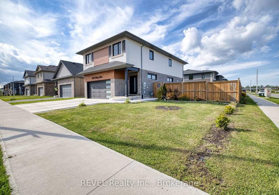 8961-emily-boulevard-niagara-falls-ontario-x13714738