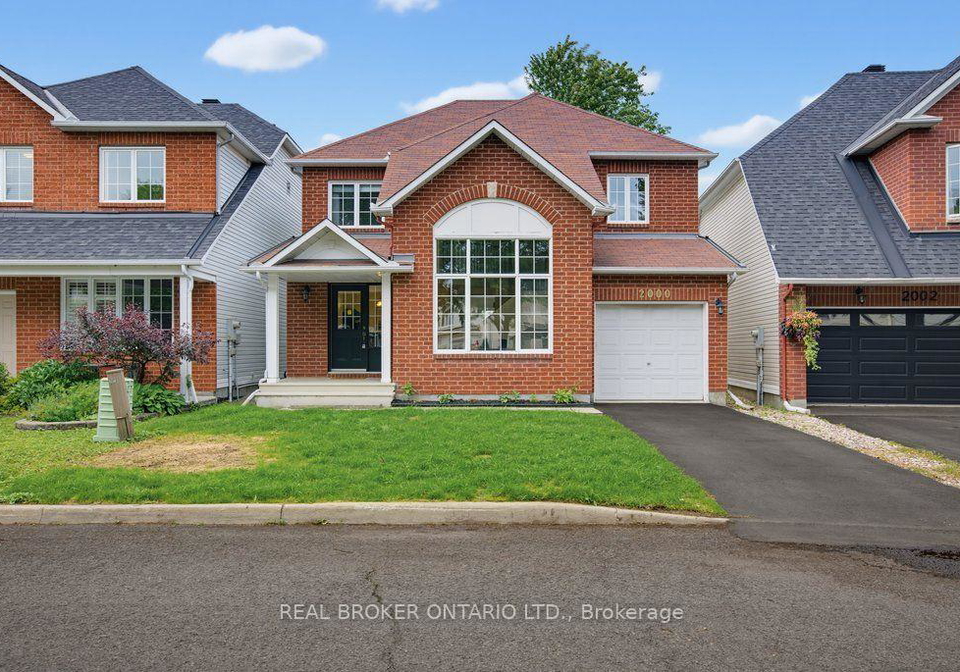 2000-oakbrook-circle-ottawa-ontario-x13714770