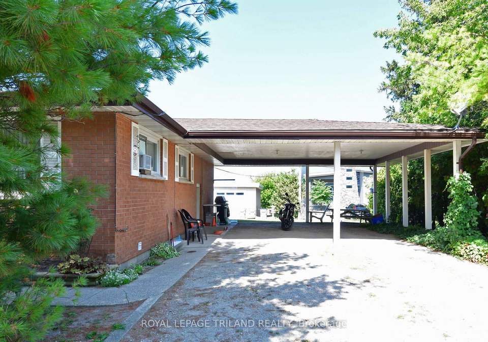 27-hill-street-lambton-shores-ontario-x13714772