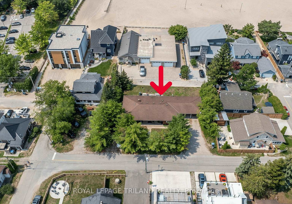 27-hill-street-lambton-shores-ontario-x13714772