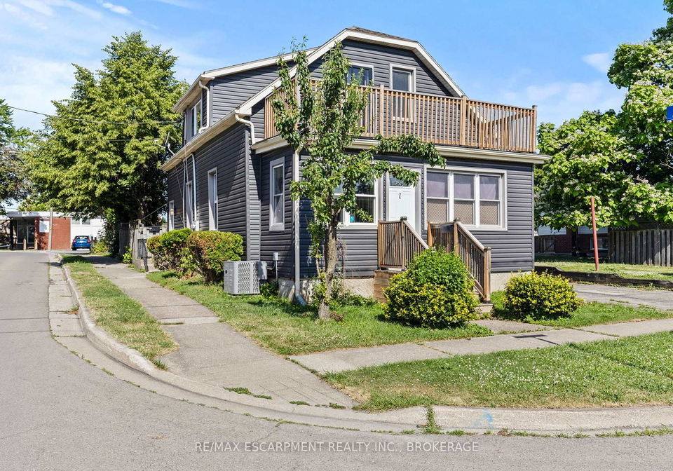 1-west-street-n-thorold-ontario-x13714802