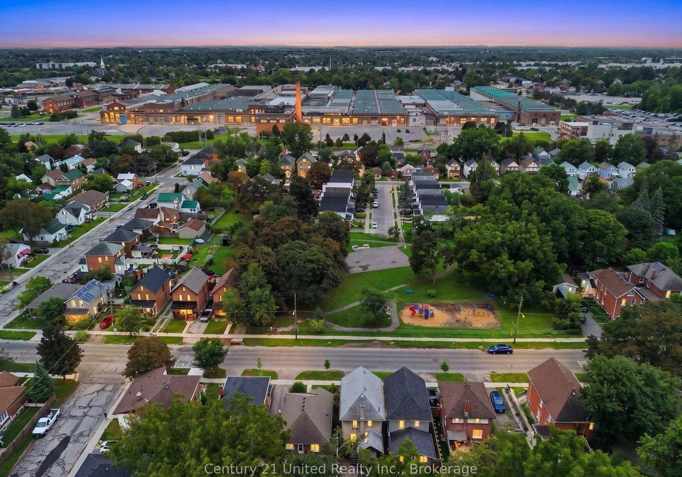 554-sherbrooke-street-peterborough-ontario-x13714828