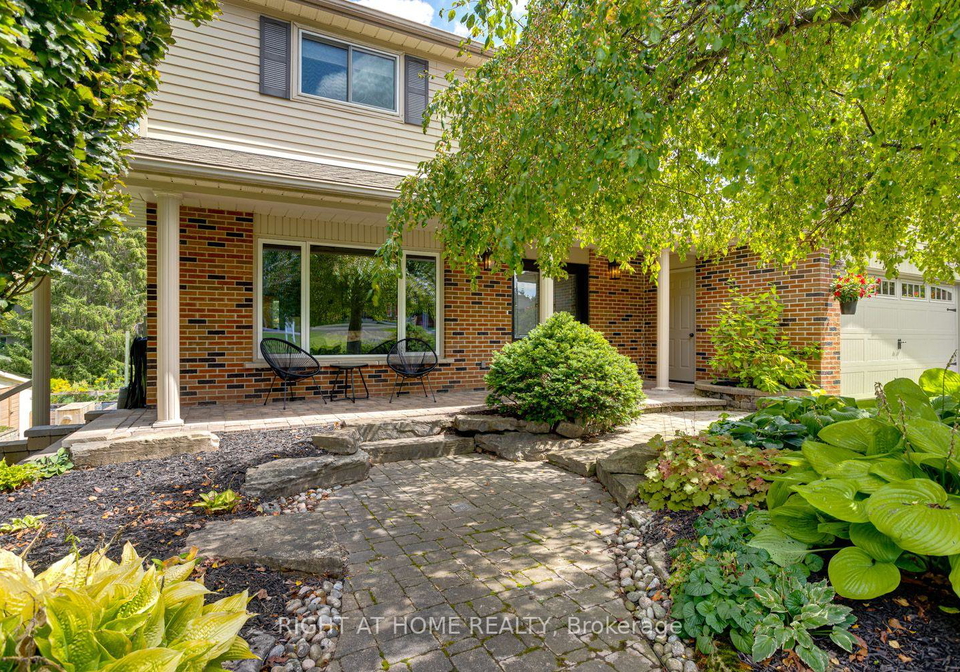 63-robinglade-avenue-kawartha-lakes-ontario-x13714866