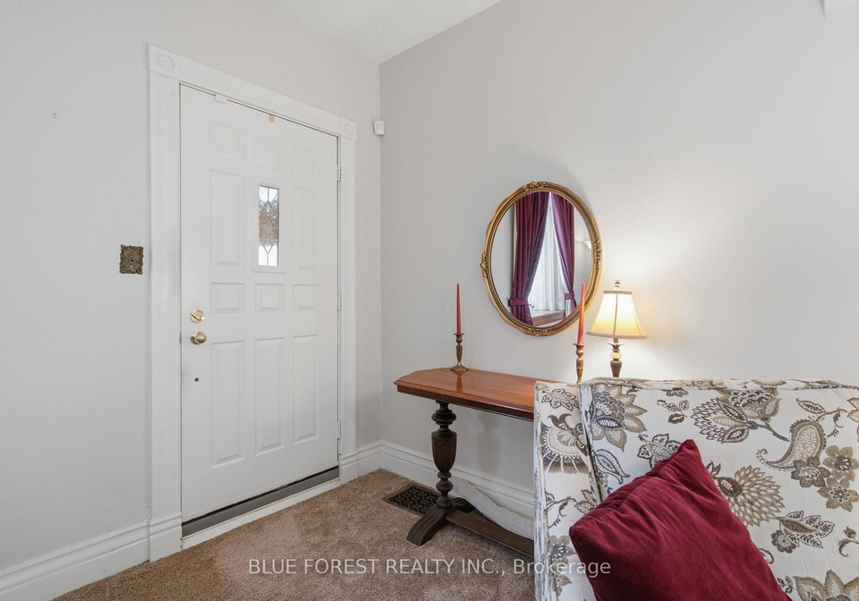 31-barker-street-london-east-ontario-x13714982