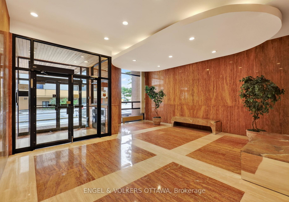 475-laurier-avenue-w-ottawa-ontario-x13715130