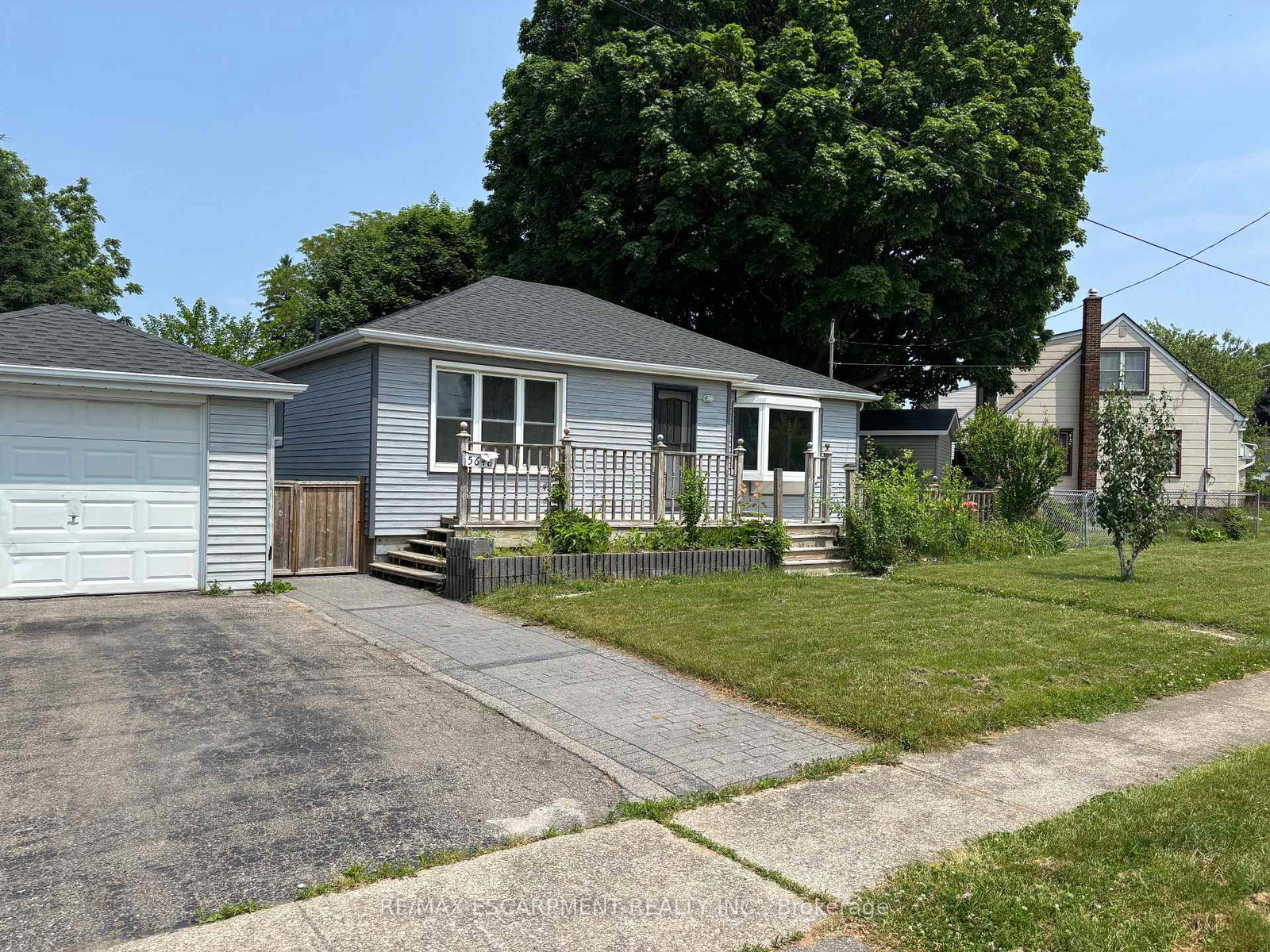 5648-royal-manor-drive-niagara-falls-ontario-x13715218