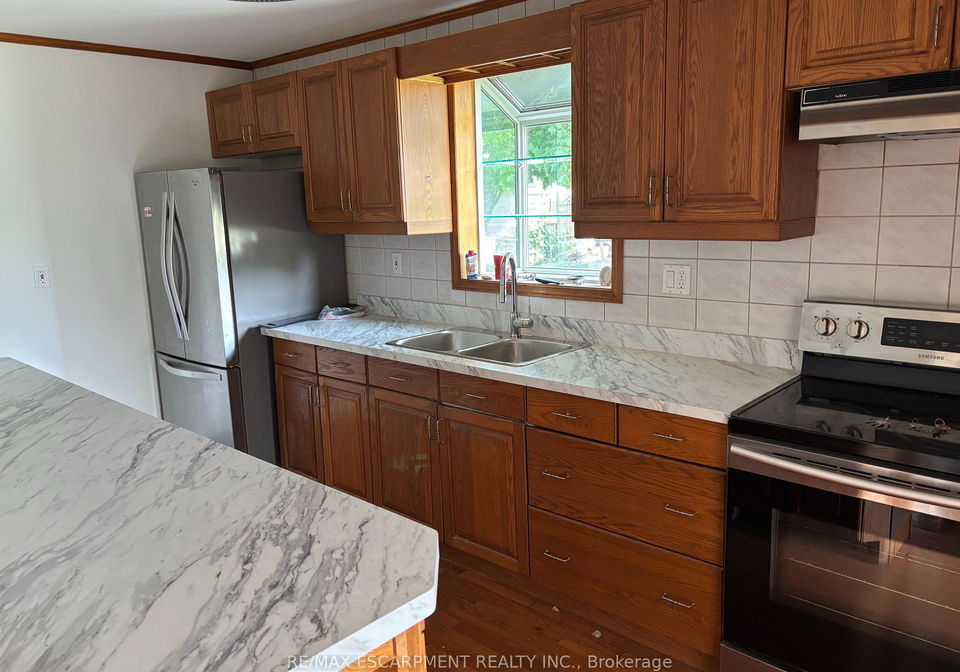 5648-royal-manor-drive-niagara-falls-ontario-x13715218