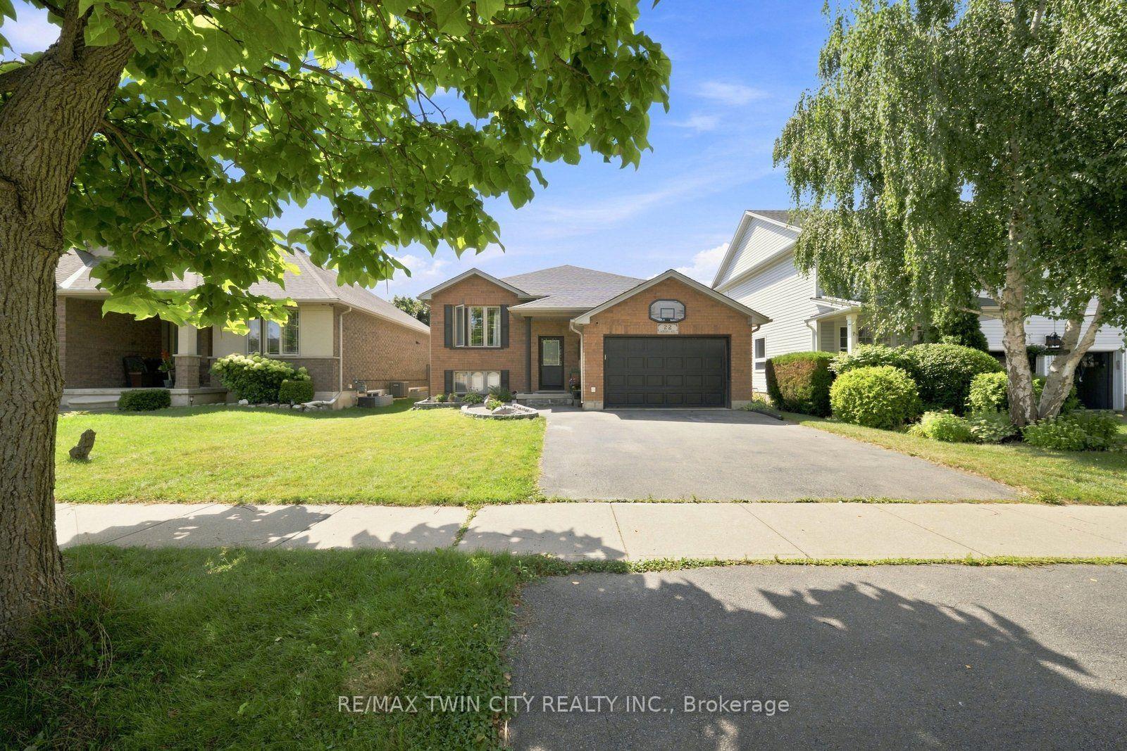 22-osborn-avenue-brantford-ontario-x13715368